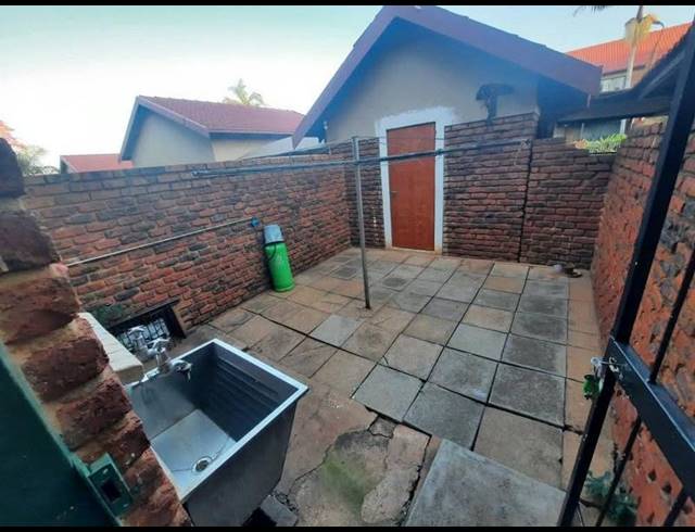 3 BEDROOM TOWNHOUSE FOR SALE IN THE ORCHARDS